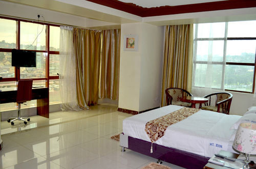 Mt. Zion Hotel Annex Кампала Экстерьер фото