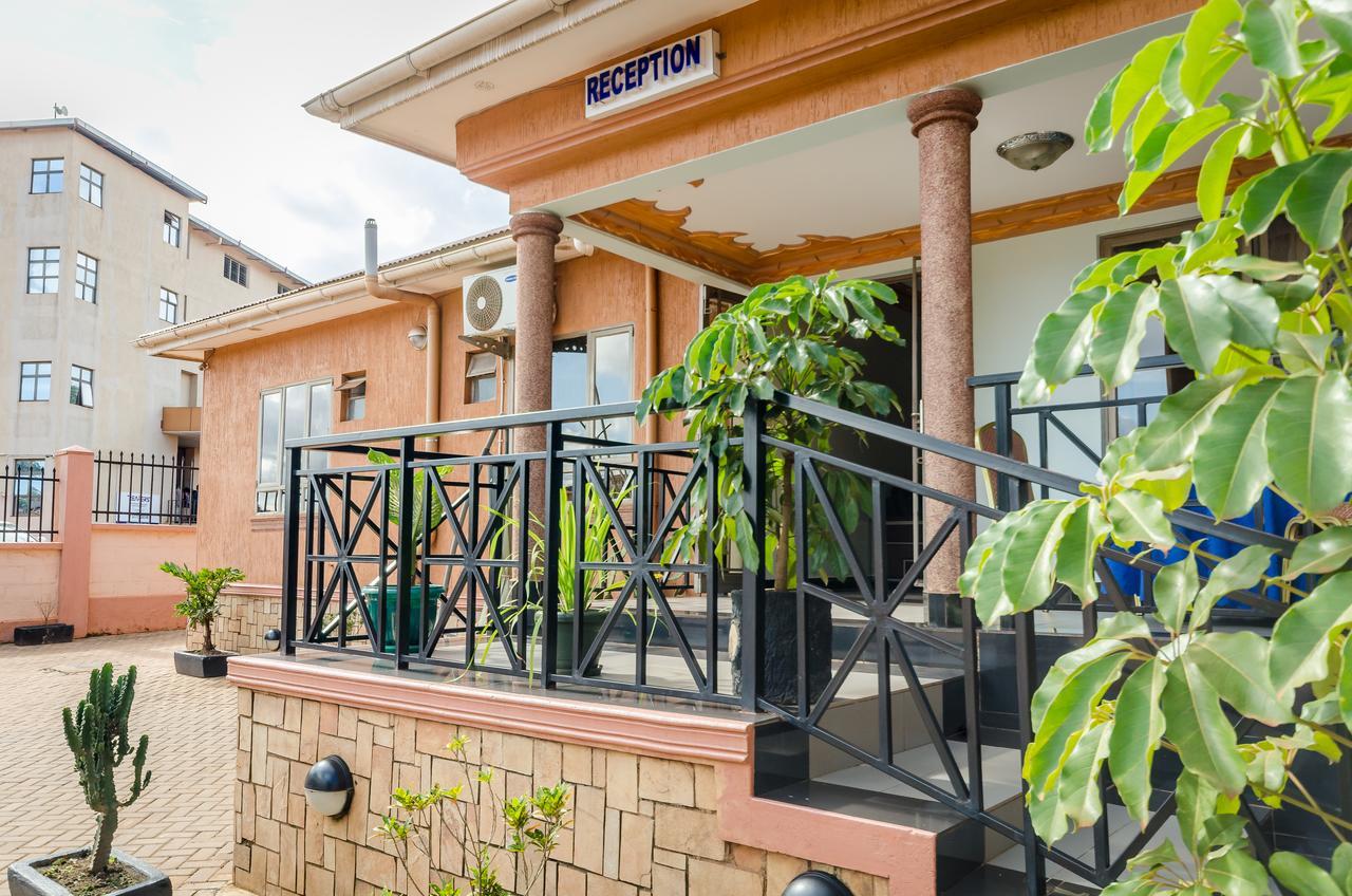 Mt. Zion Hotel Annex Кампала Экстерьер фото